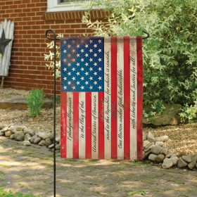 "Pledge Vintage Flag" Dura Soft™ Garden Flag - Garden 13 x 18